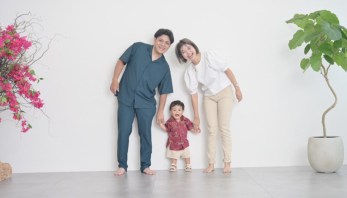 沖縄市で家族写真、子供撮影、100日記念写真