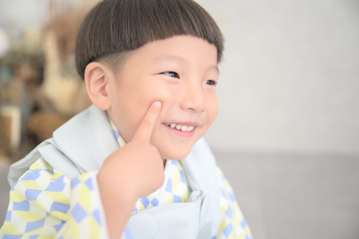 被布のお着物で七五三記念(3歳)の写真