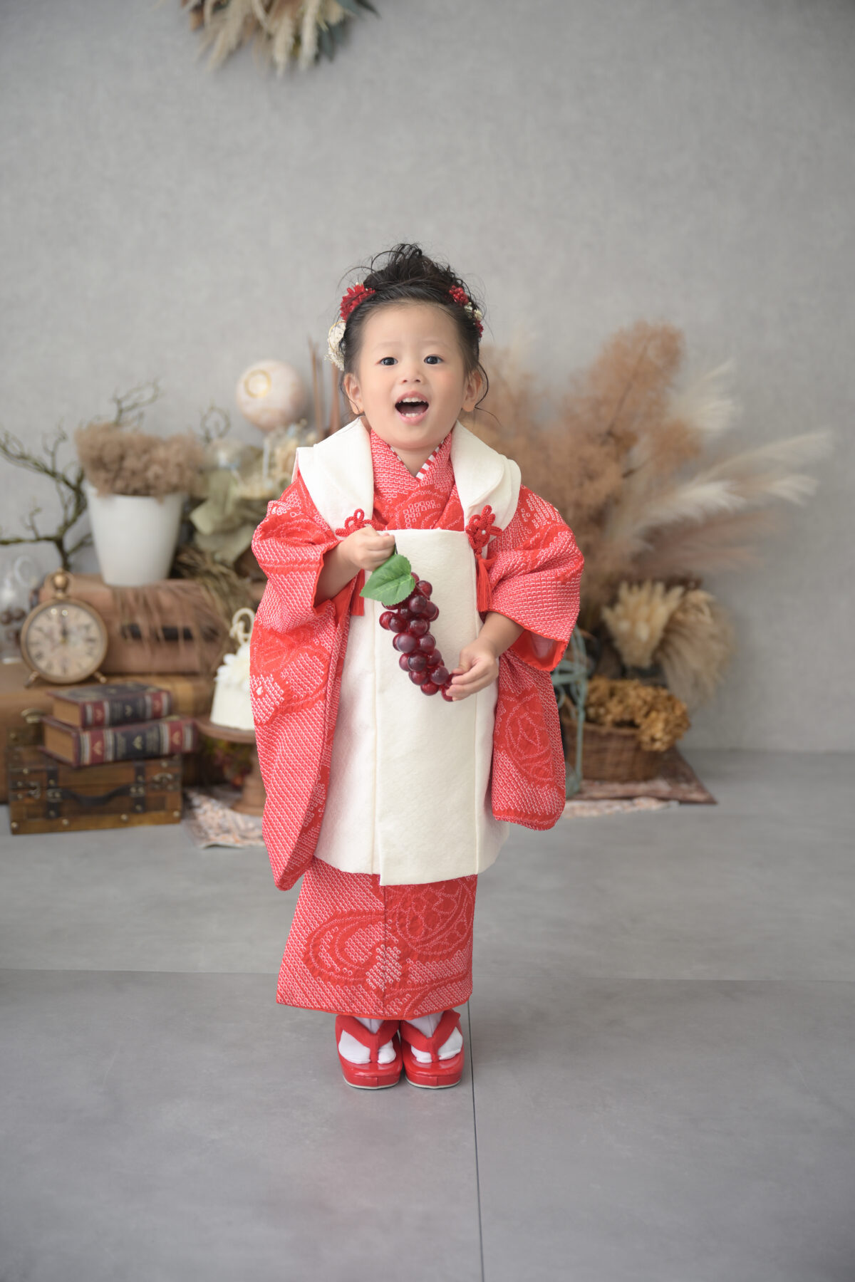 おもいでばこに3歳の可愛いプリンセス降臨！初めてのお化粧も頑張りました - No Image