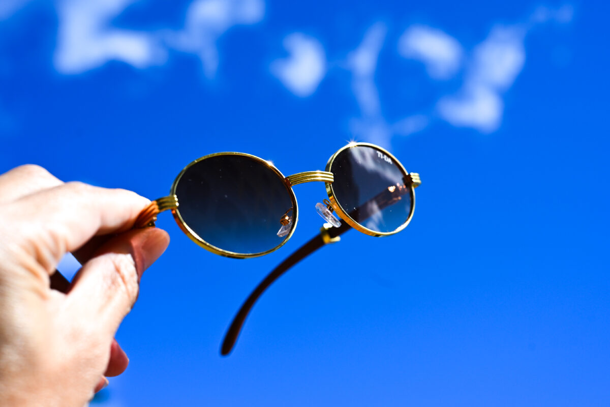 沖縄のサングラスの物撮り写真