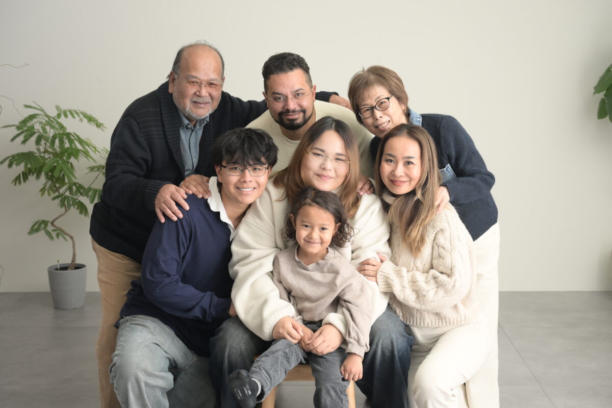 海外から長男が帰省！そして県外からはおじいちゃんおばあちゃんが来沖！祖父母が「はじめて」の2ショット - No Image