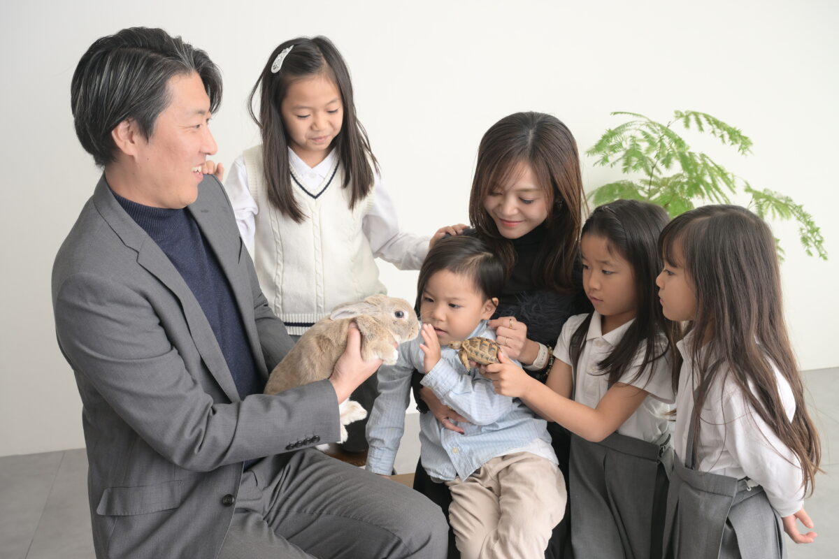 ペットと家族の写真