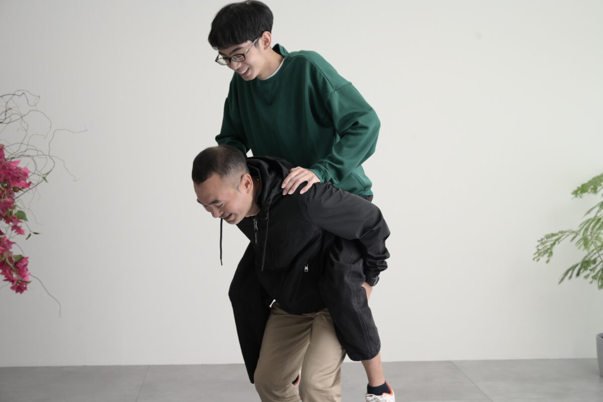 入学記念を私服で撮影