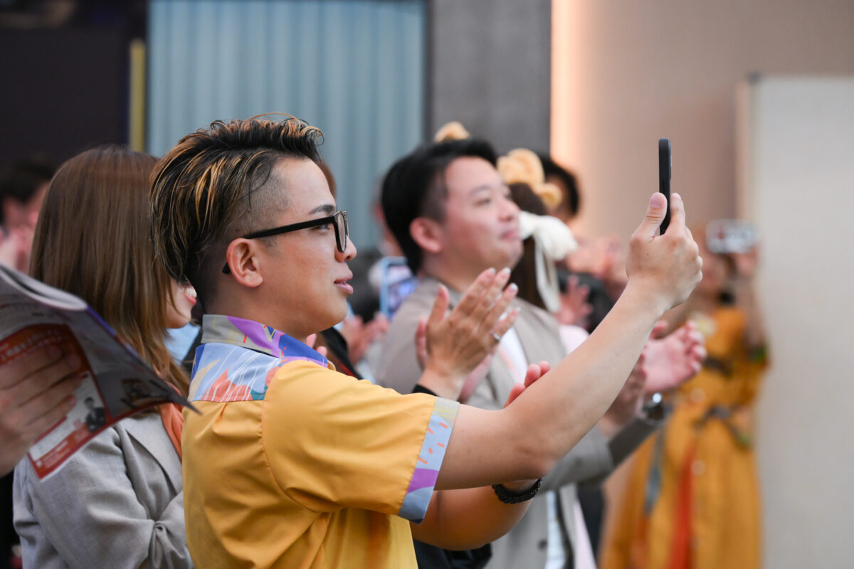 異業種交流会のスナップ写真